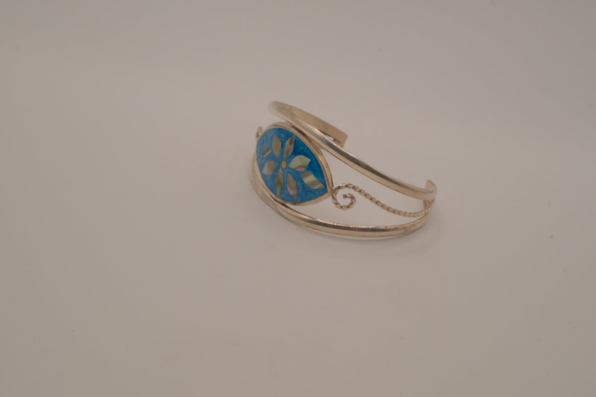 Vintage Mexican Alpaca silver Blue flower cuff bracelet