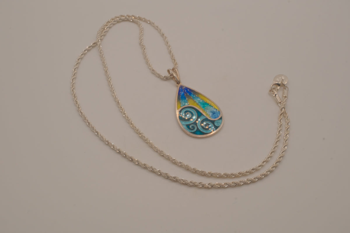 Teardrop-shaped sterling silver cloisonné enamel pendant &nbsp;necklace