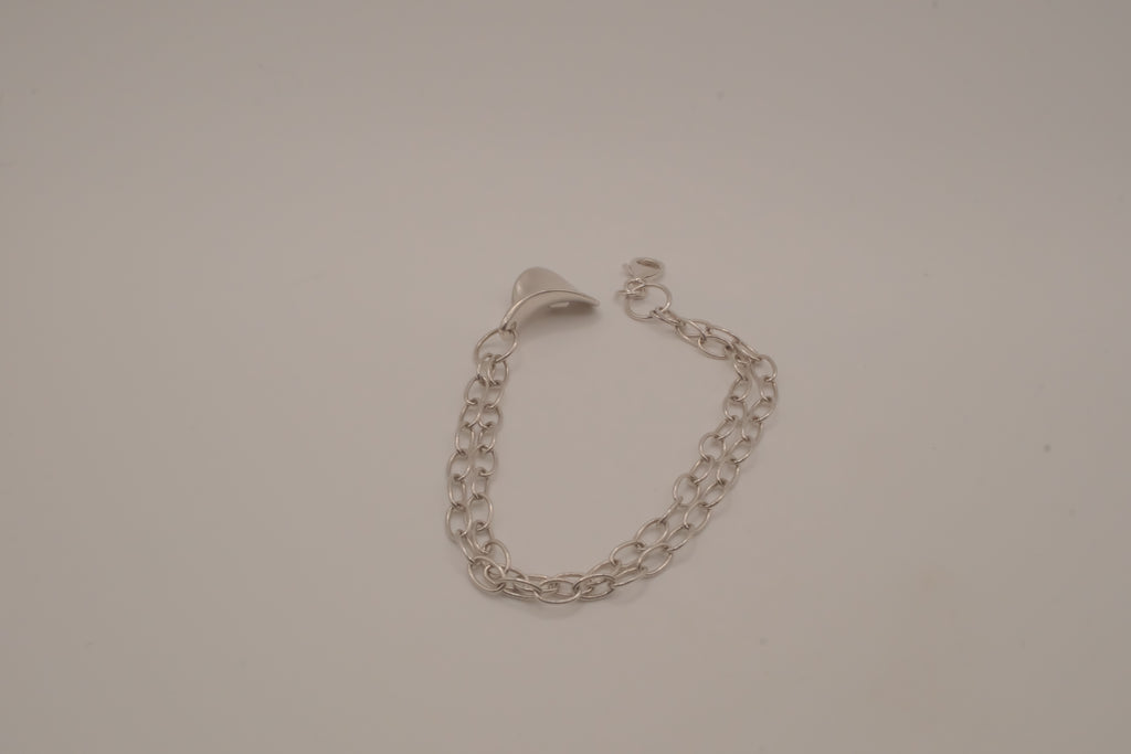 Elle sterling silver teardrop charm bracelet&nbsp;