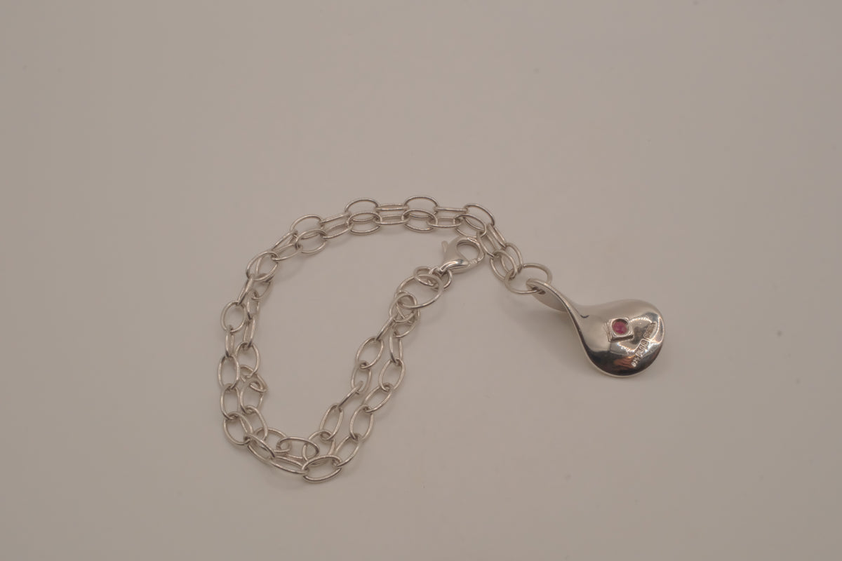 Elle sterling silver teardrop charm bracelet&nbsp;