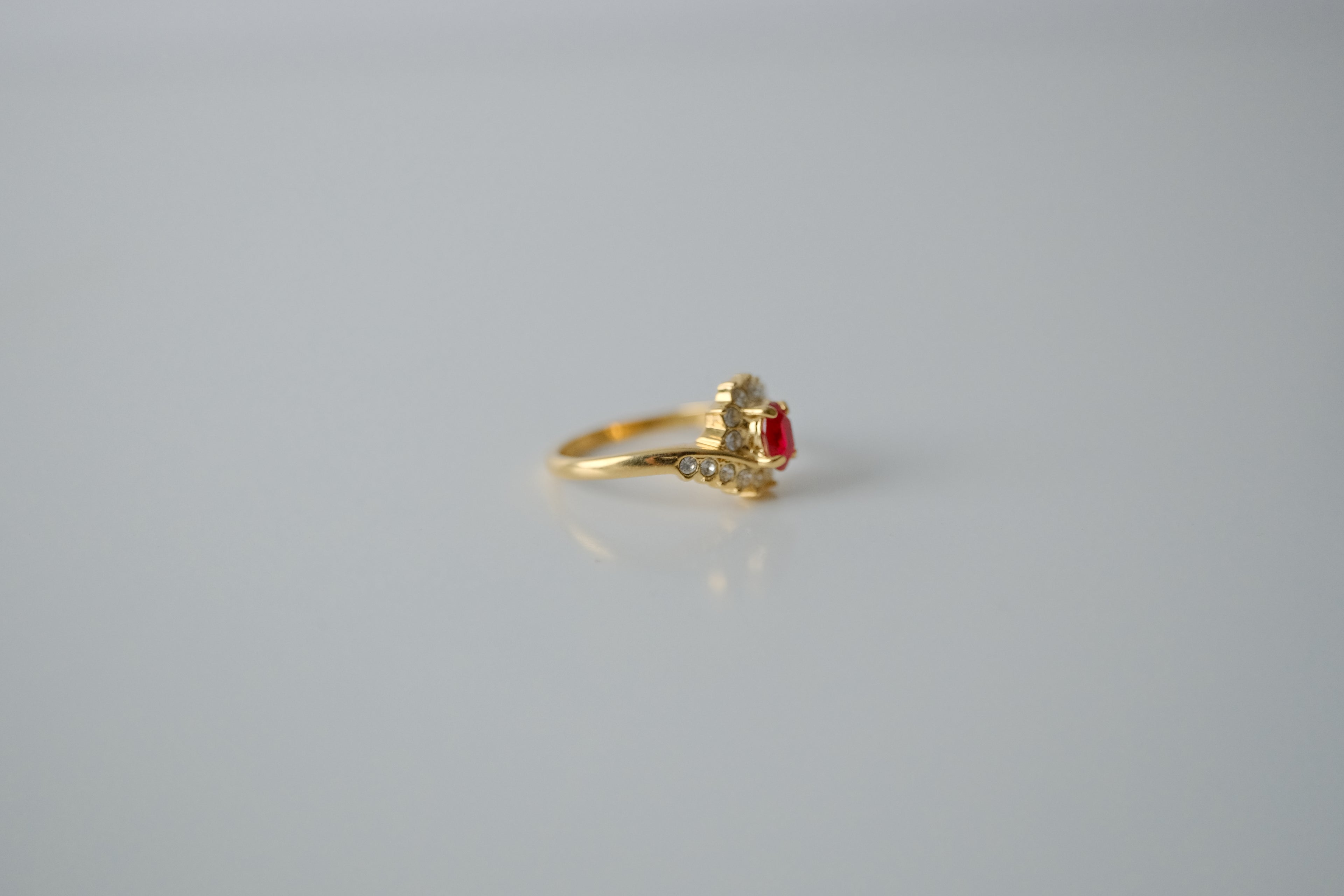 Vintage Gold Cocktail Stone Ring