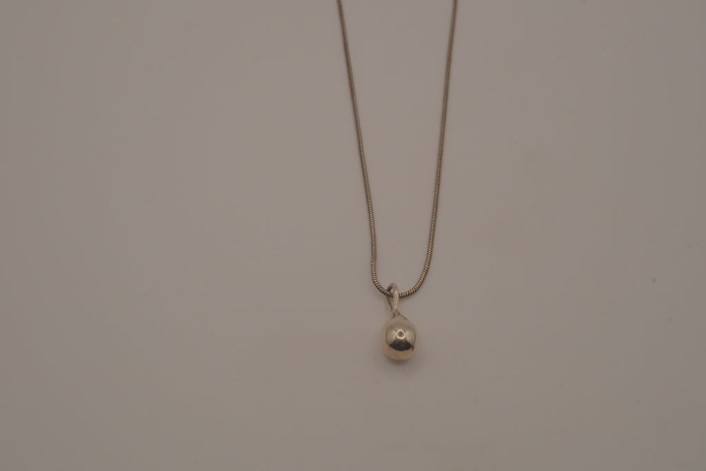 NY &amp; Co Silver tone liquid drop pendant necklace