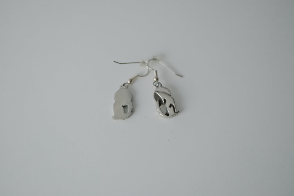 Vintage Silver Wolf Dangle Earrings