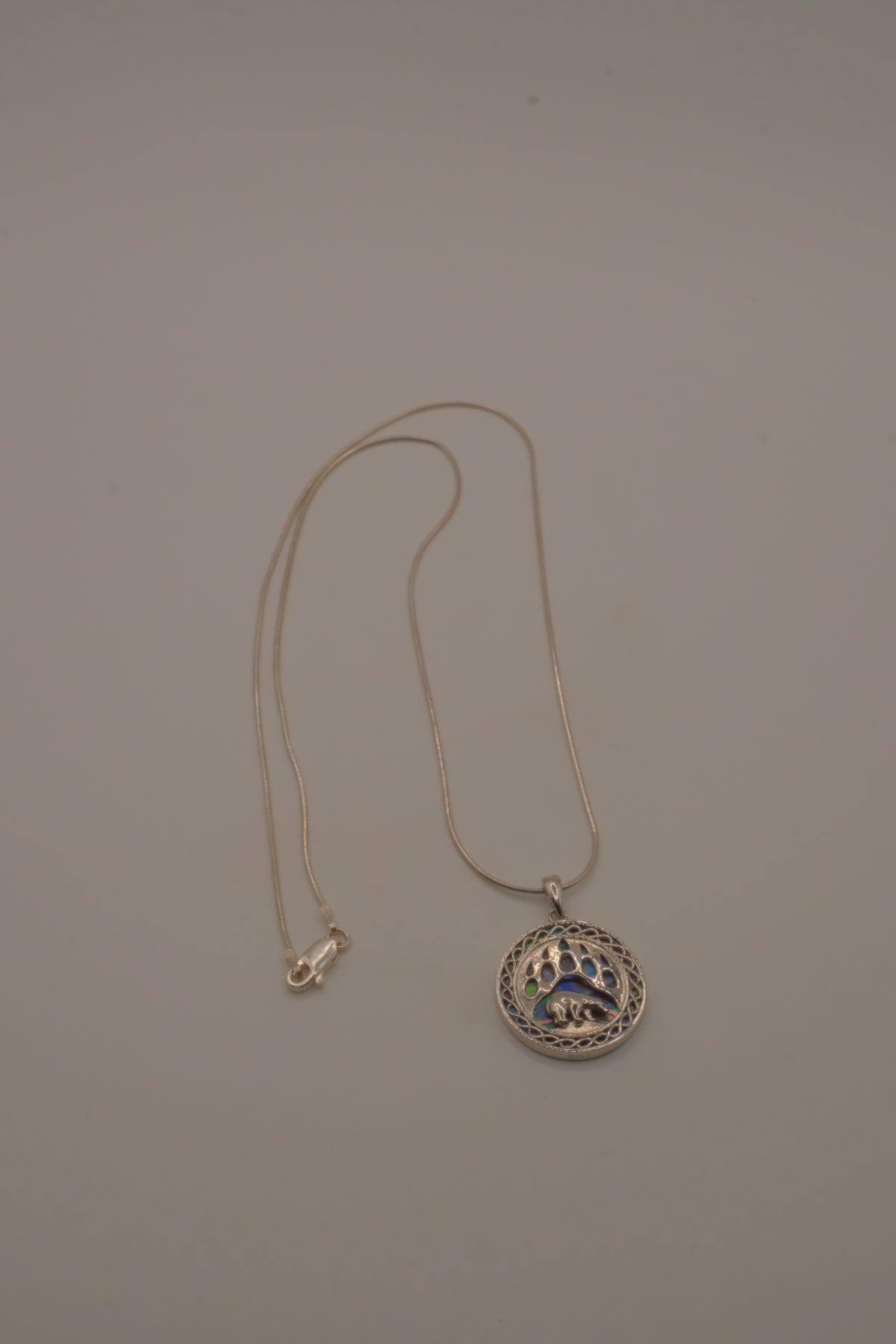 Sterling silver bear paw Abalone shell pendant Necklace&nbsp;