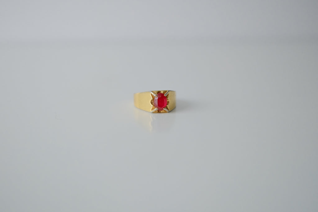 Vintage Gold Red Stone Ring
