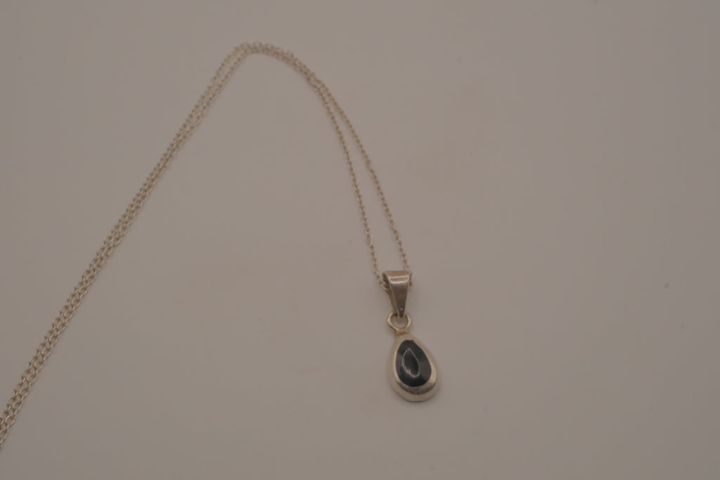 Sterling silver dainty black onyx teardrop pendant necklace