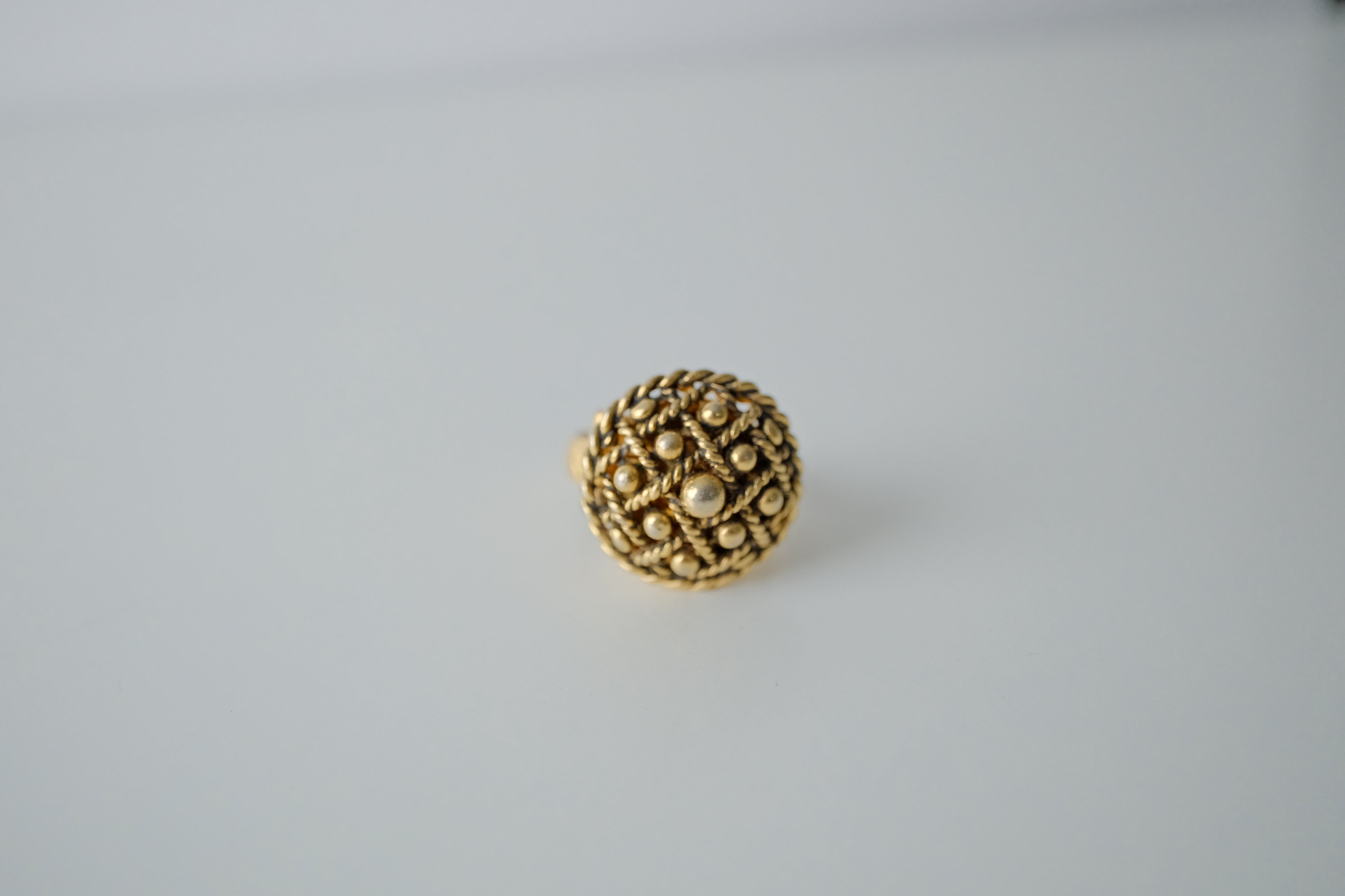 Vintage Gold Vanda Poison Ring