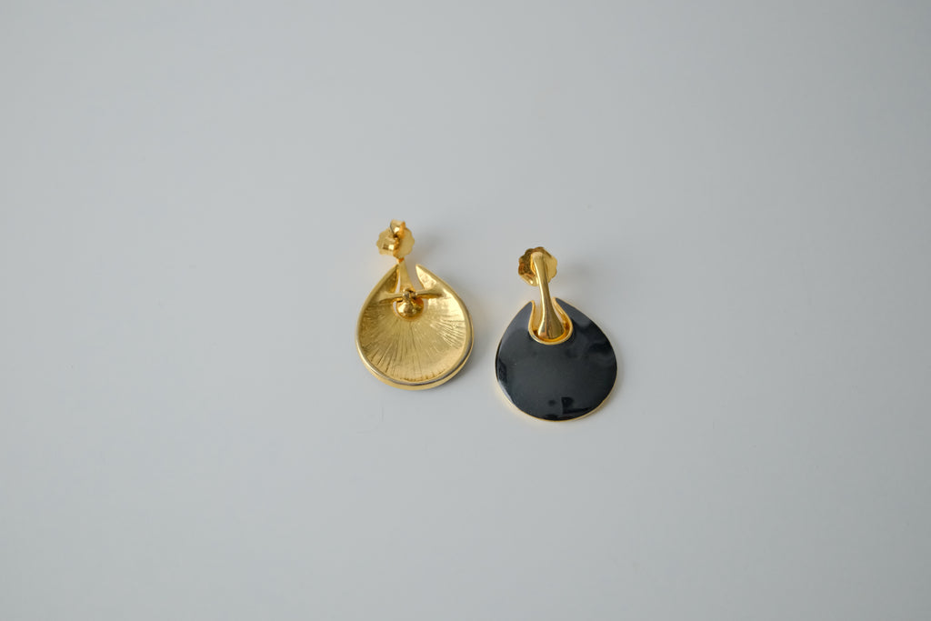 Vintage Gold Onyx Enamel Teardrop Earrings