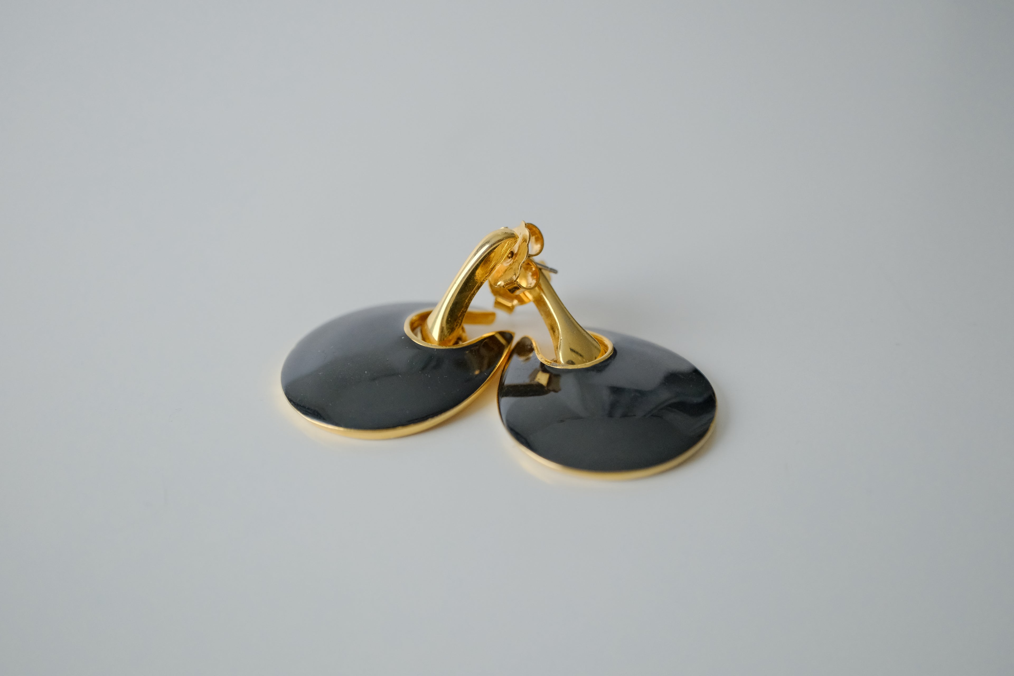 Vintage Gold Onyx Enamel Teardrop Earrings