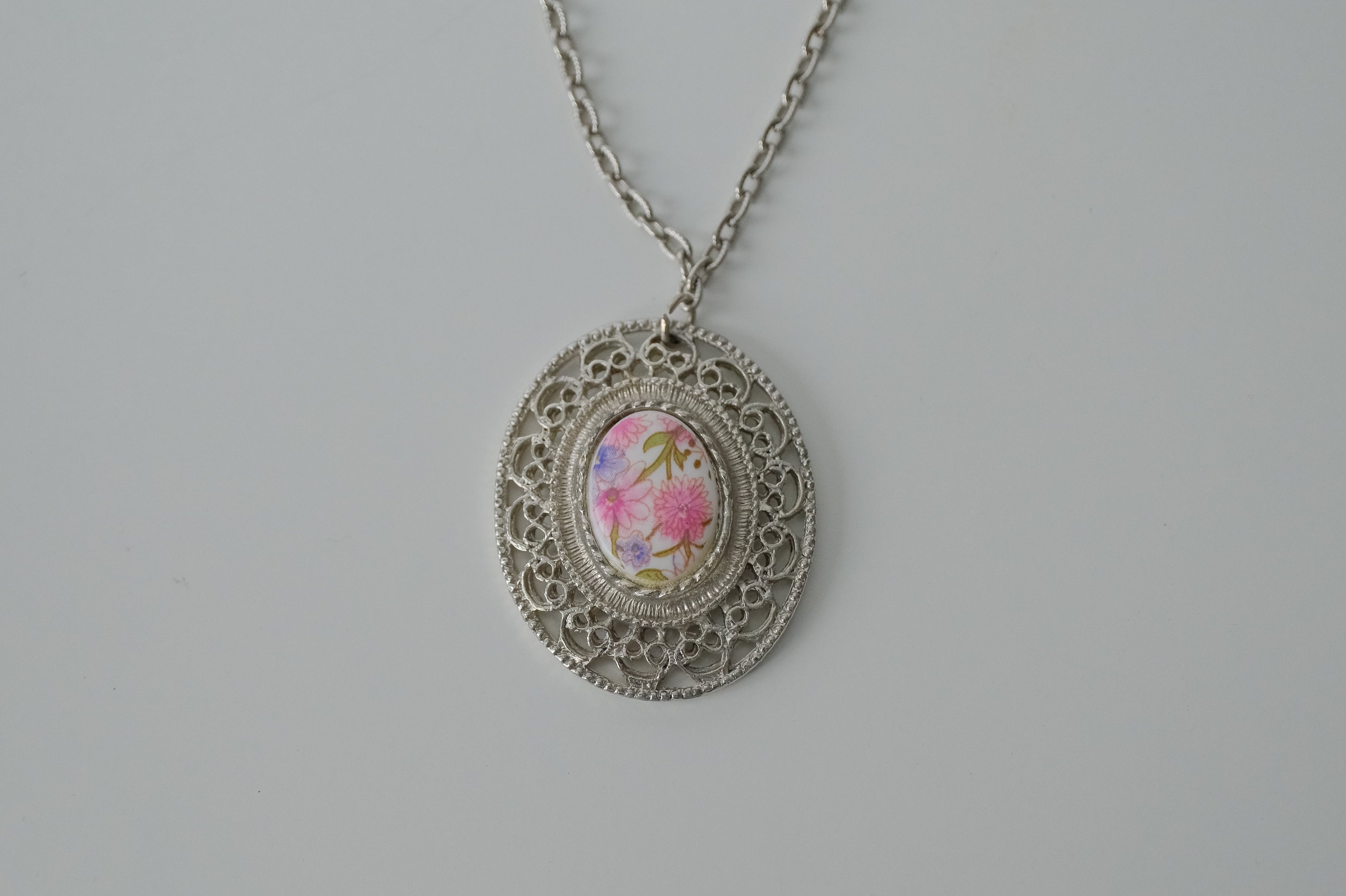 Vintage Floral Painted Filigree Necklace
