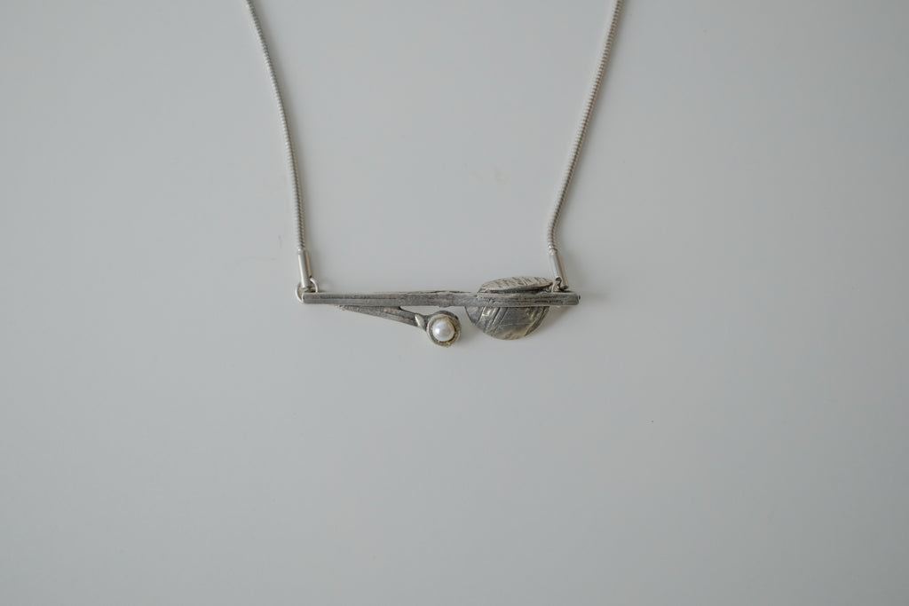 Osmose Leaf and Pearl Necklace