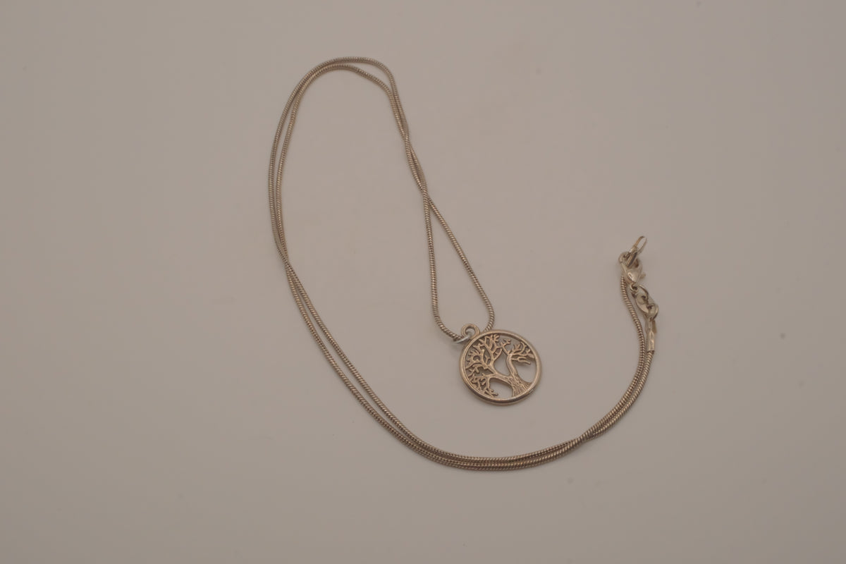Sterling silver tree of life pendant necklace