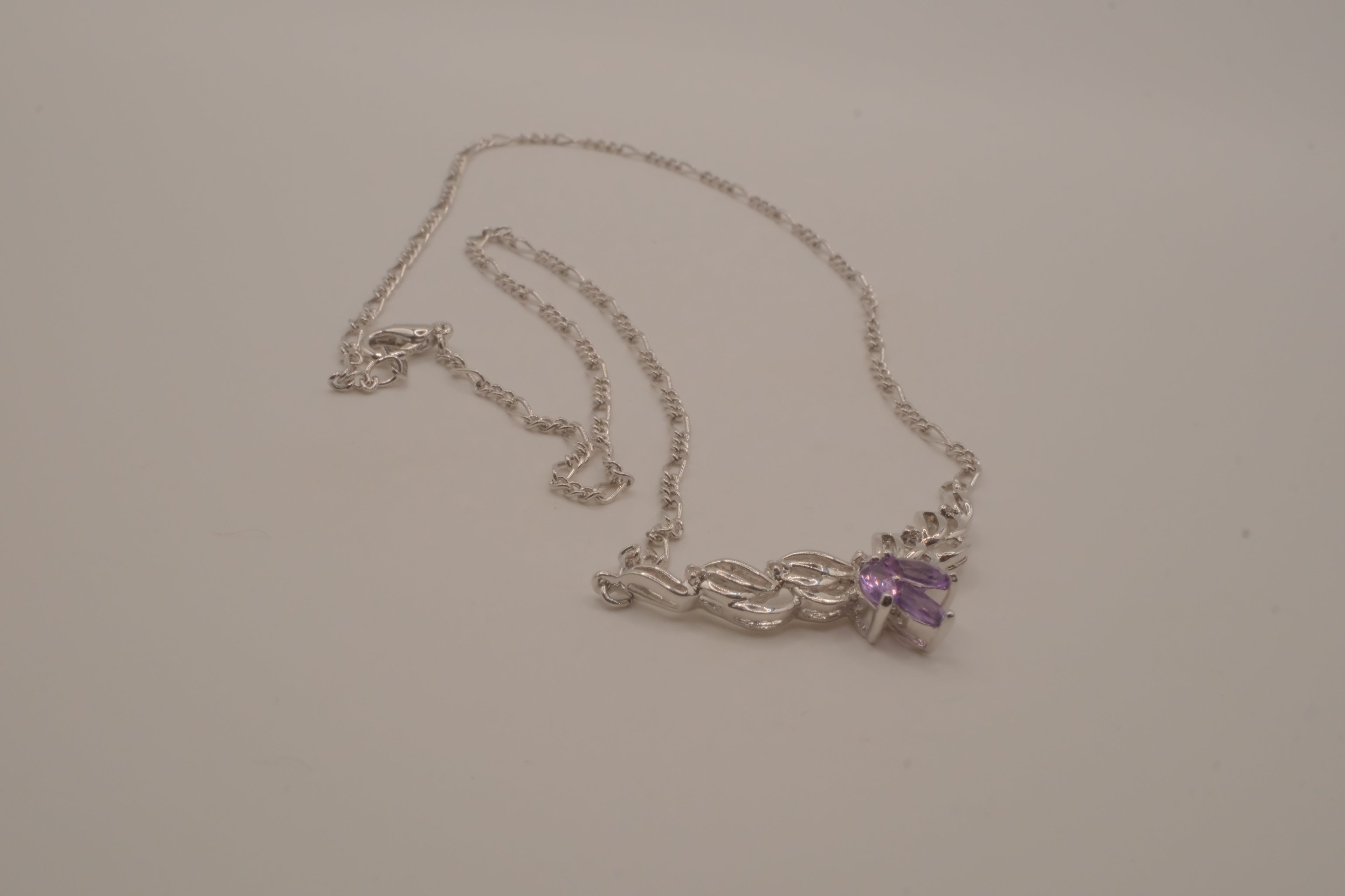 Vintage Purple stone swirled ribbon necklace