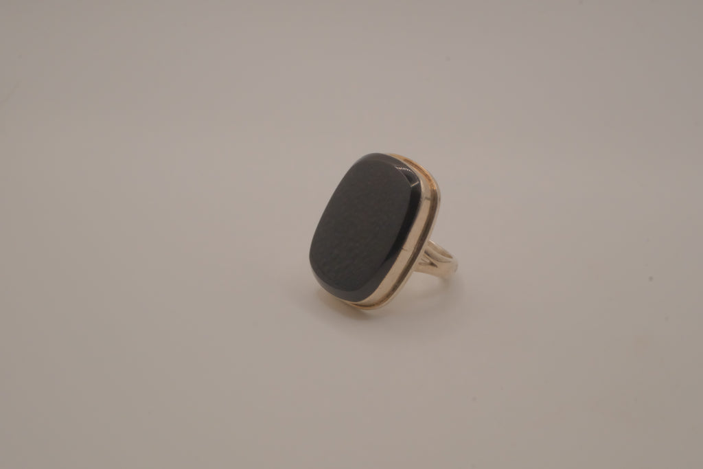 Sterling silver cushion-cut black onyx statement ring