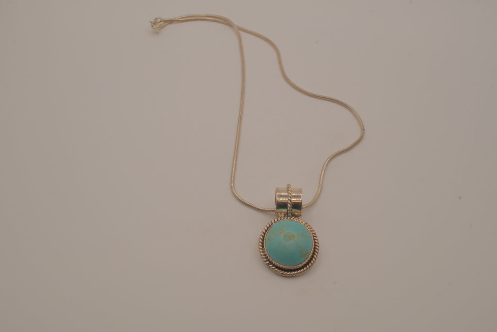 Sterling silver turquoise pendant necklace