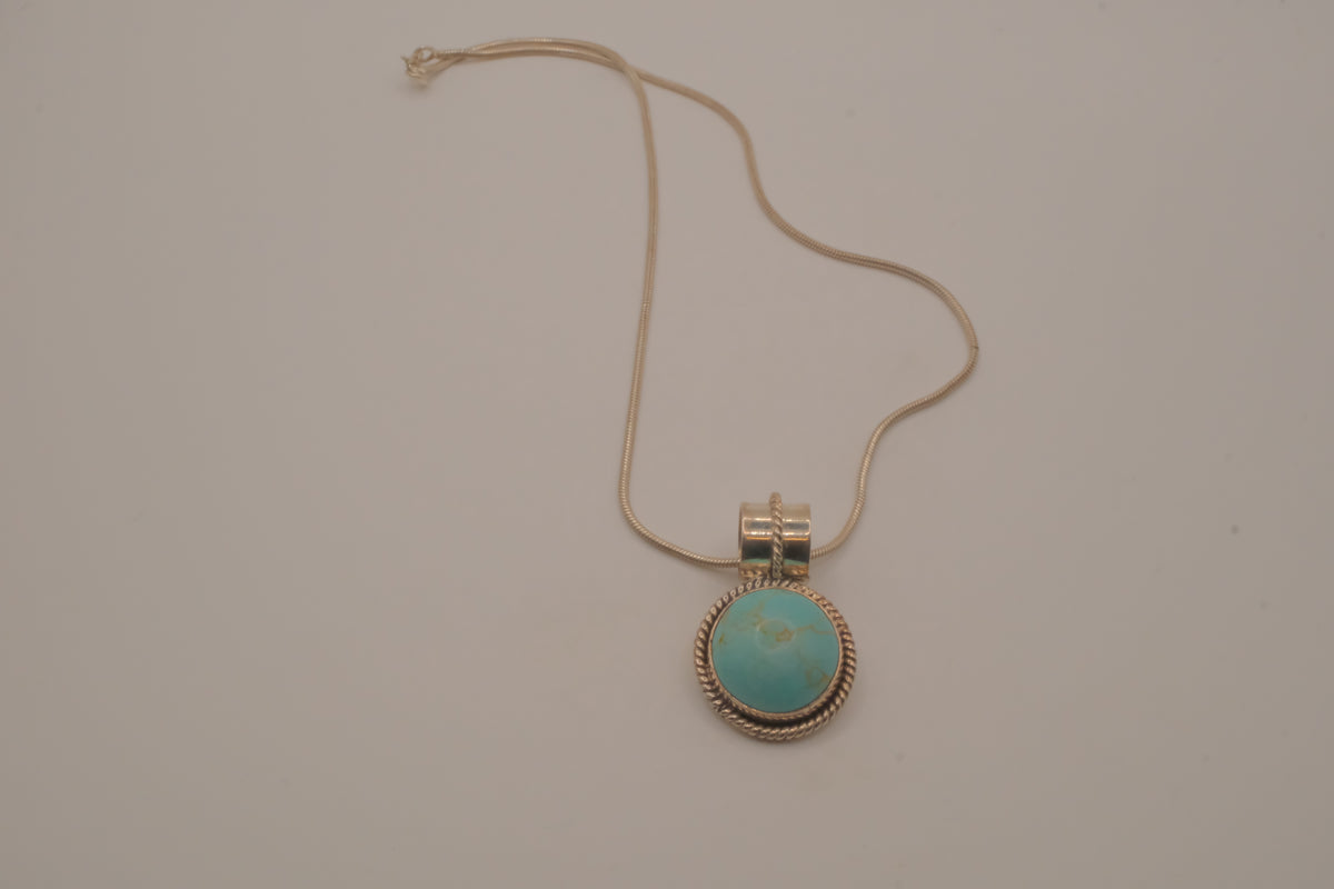 Sterling silver turquoise pendant necklace