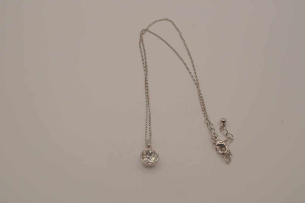 Elegant silver solitaire pendant necklace