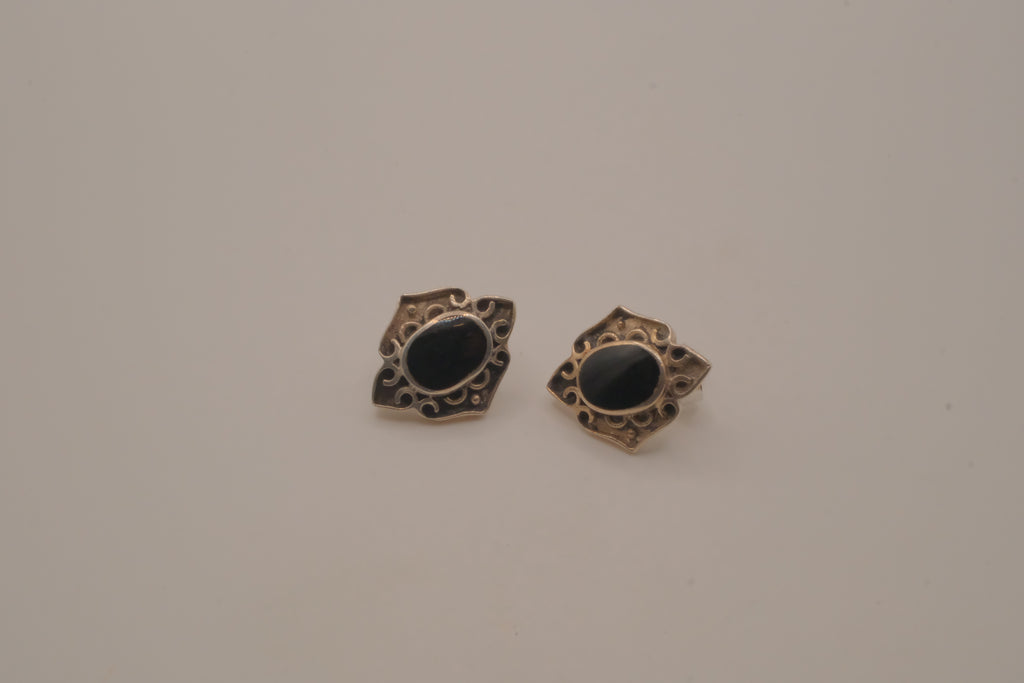 Vintage Sterling silver onyx openwork stud earrings