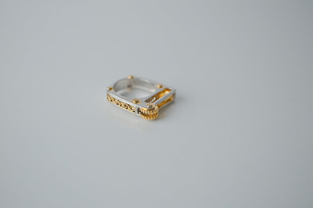 Sterling silver Two Tone Mechanical Ring
