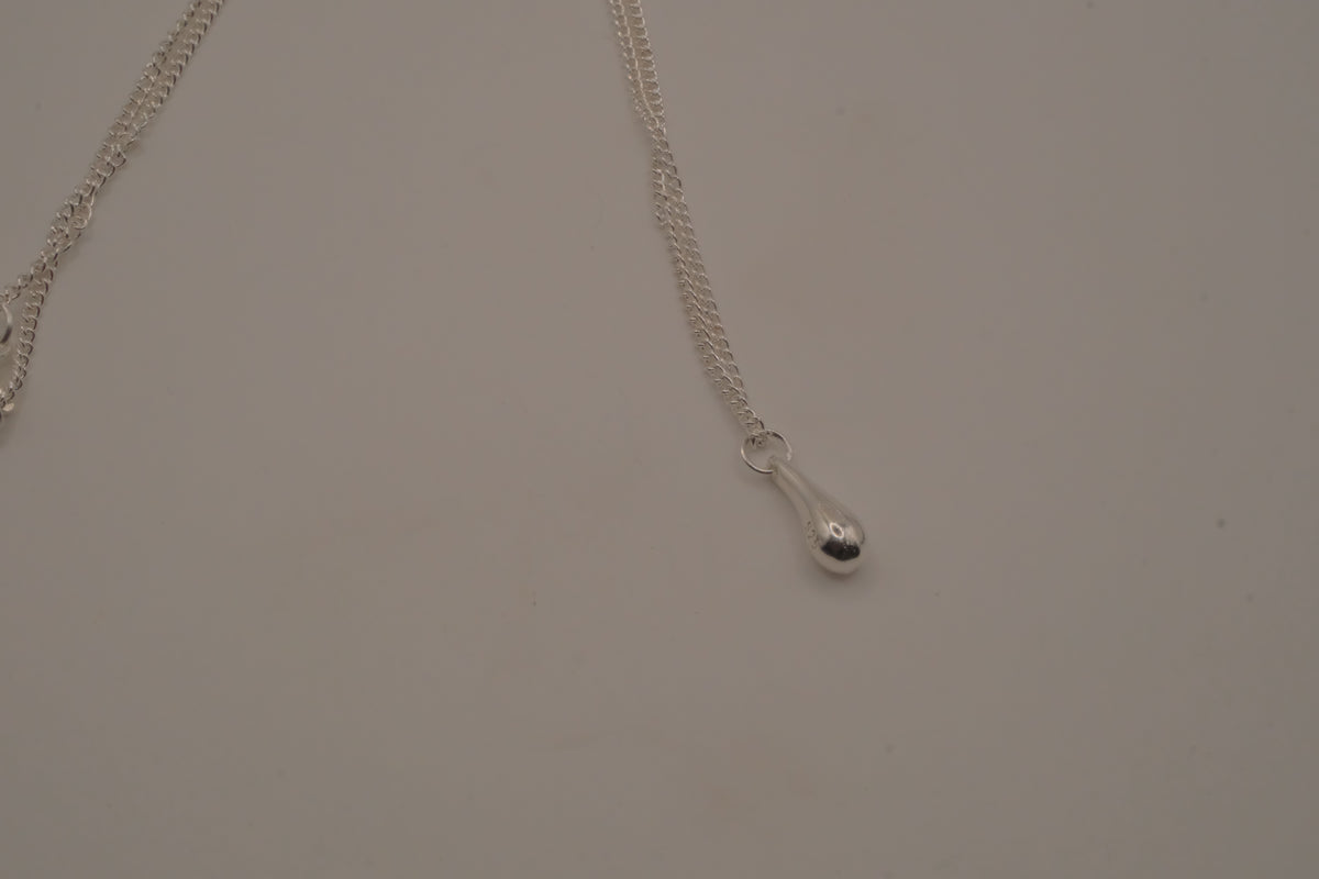 Sterling silver dainty teardrop pendant necklace