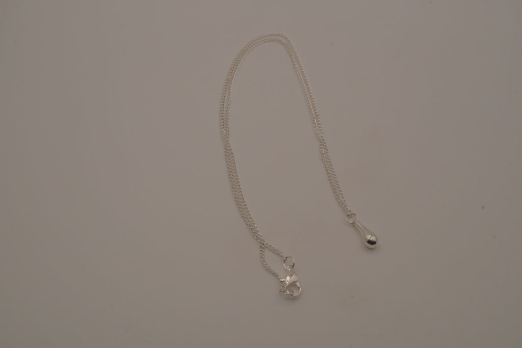 Sterling silver dainty teardrop pendant necklace