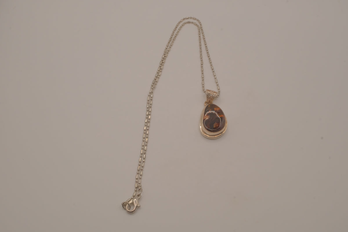 Sterling silver Baltic Amber pendant necklace