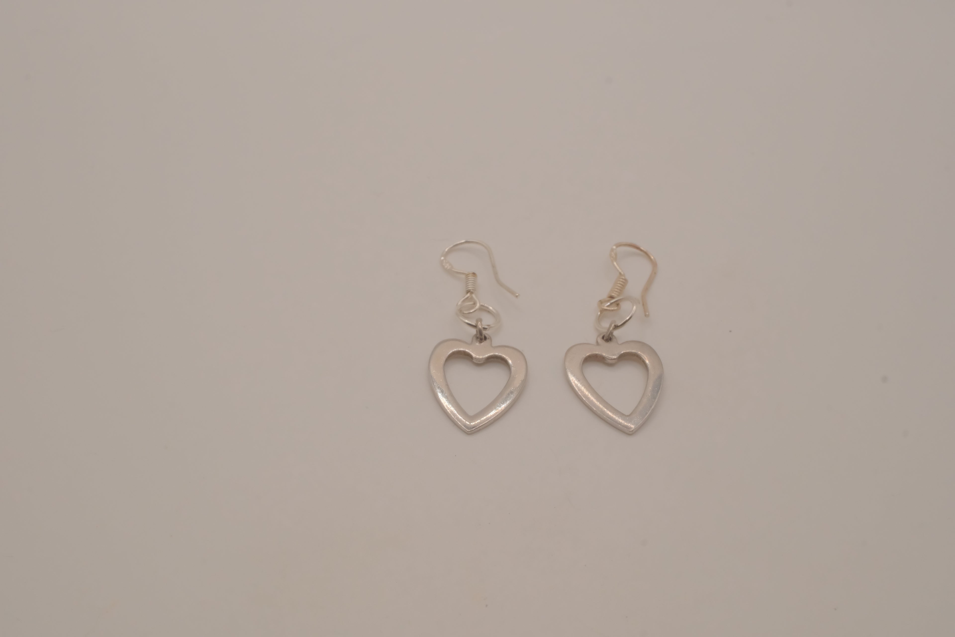 Sterling silver open heart dangle earrings&nbsp;