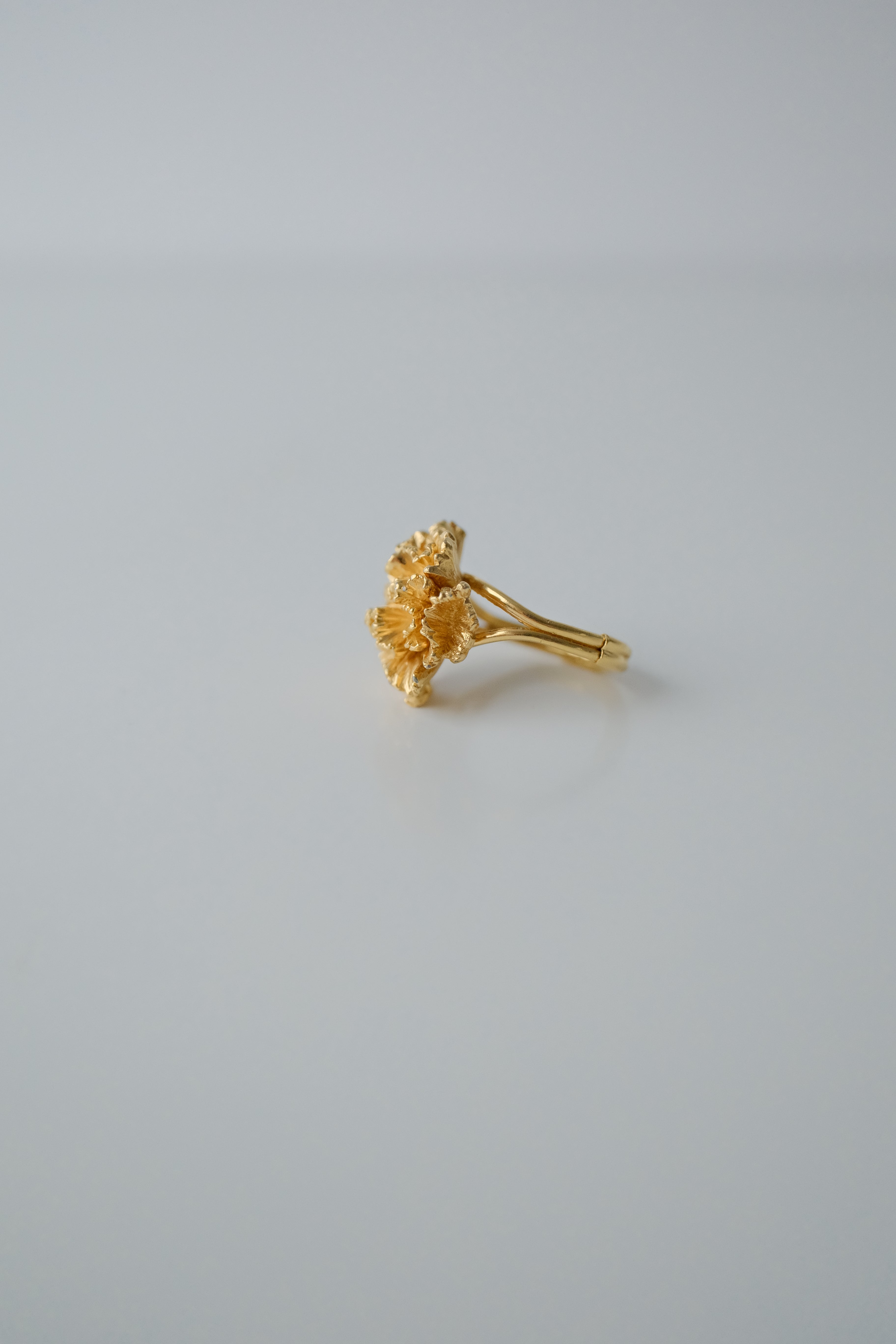 Vintage Gold floral Ring