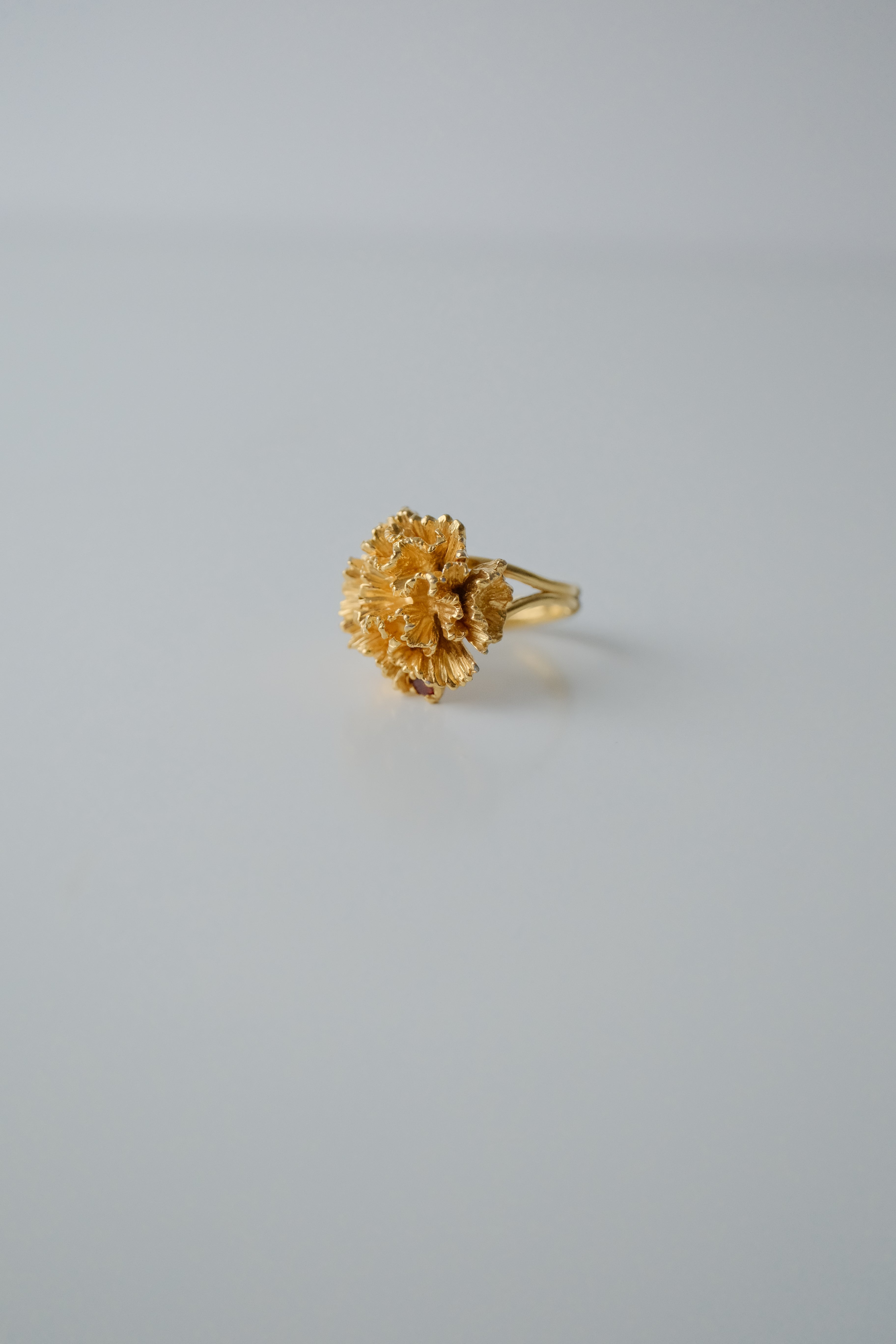 Vintage Gold floral Ring
