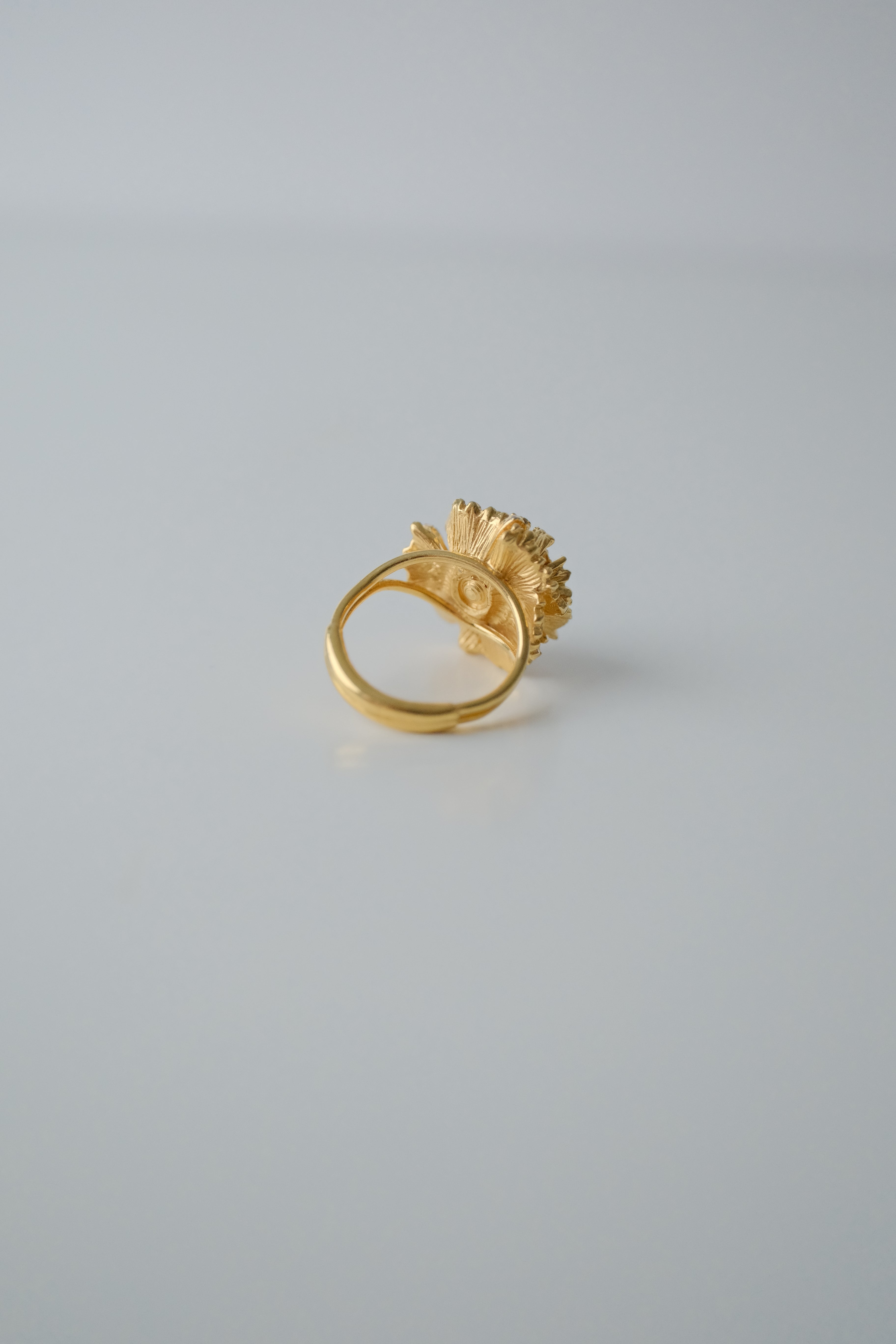 Vintage Gold floral Ring
