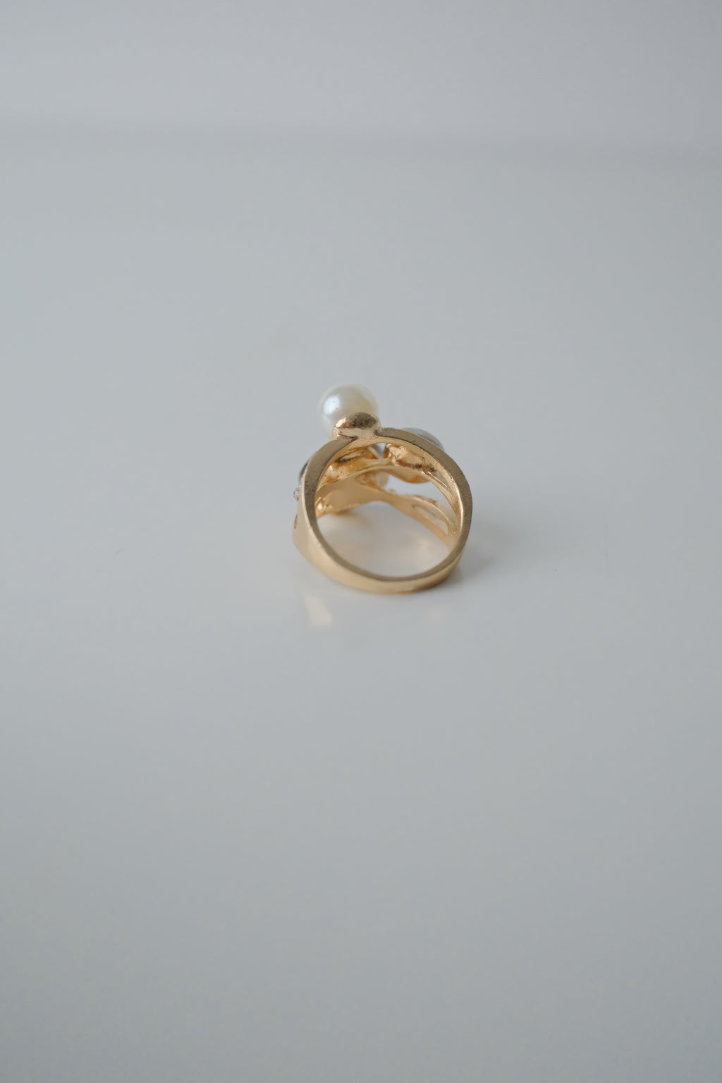 Vintage Multi stone Gold Tone Ring