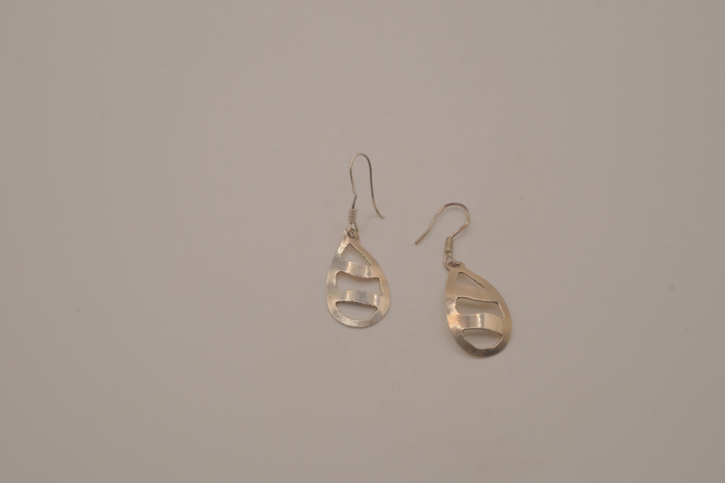 Sterling silver open cutout dangle earrings&nbsp;