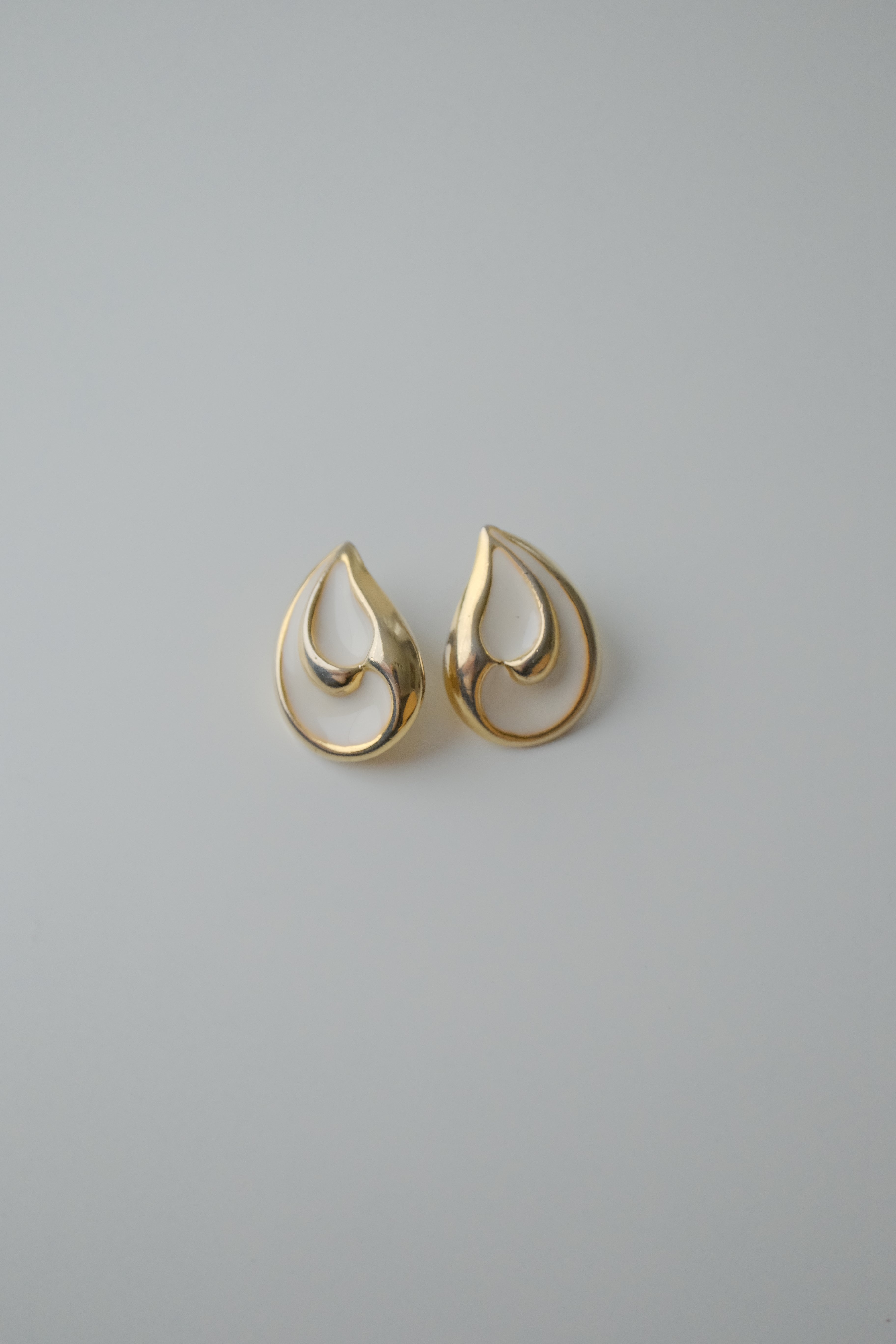 Vintage Gold Teardrop Enamel Earrings