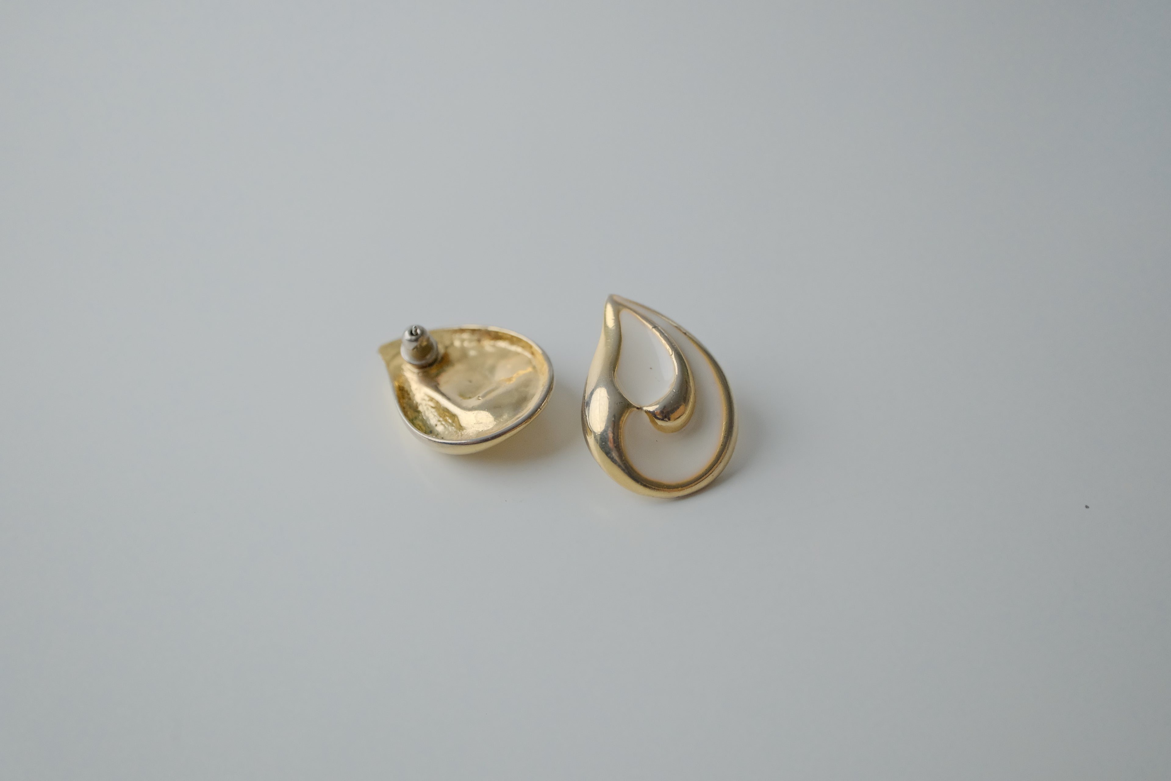 Vintage Gold Teardrop Enamel Earrings