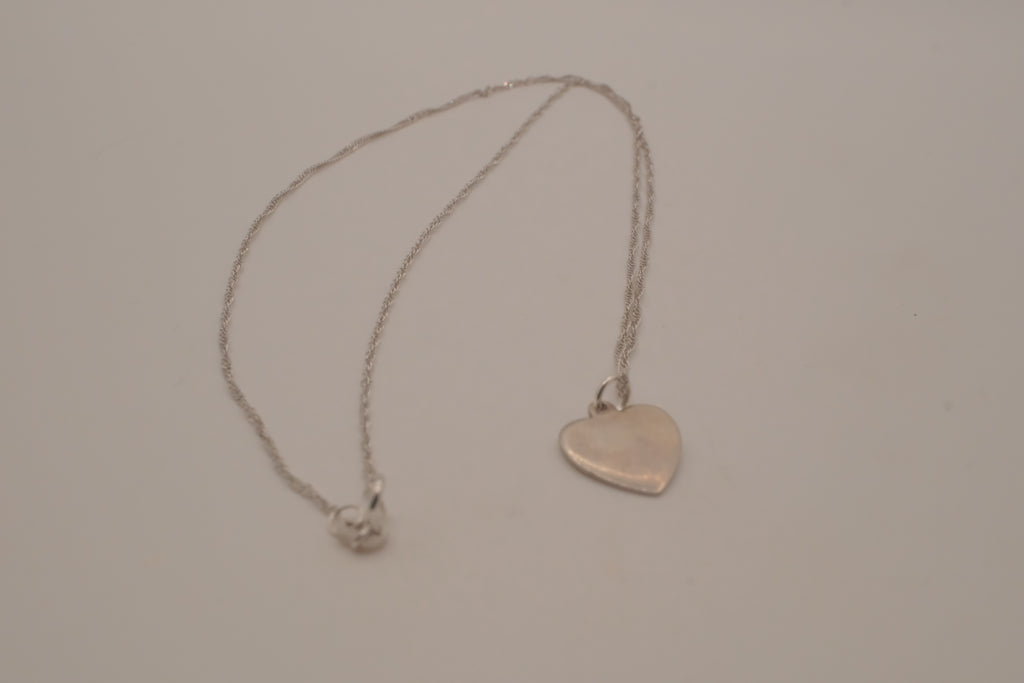 Sterling silver heart pendant necklace