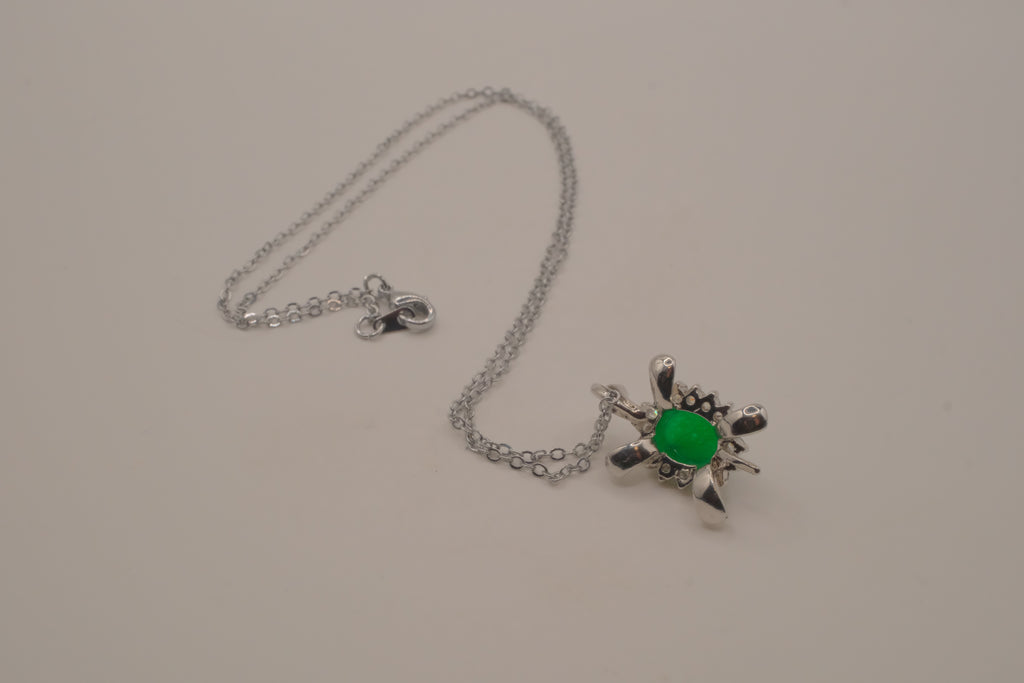 Sterling silver Jade turtle pendant necklace