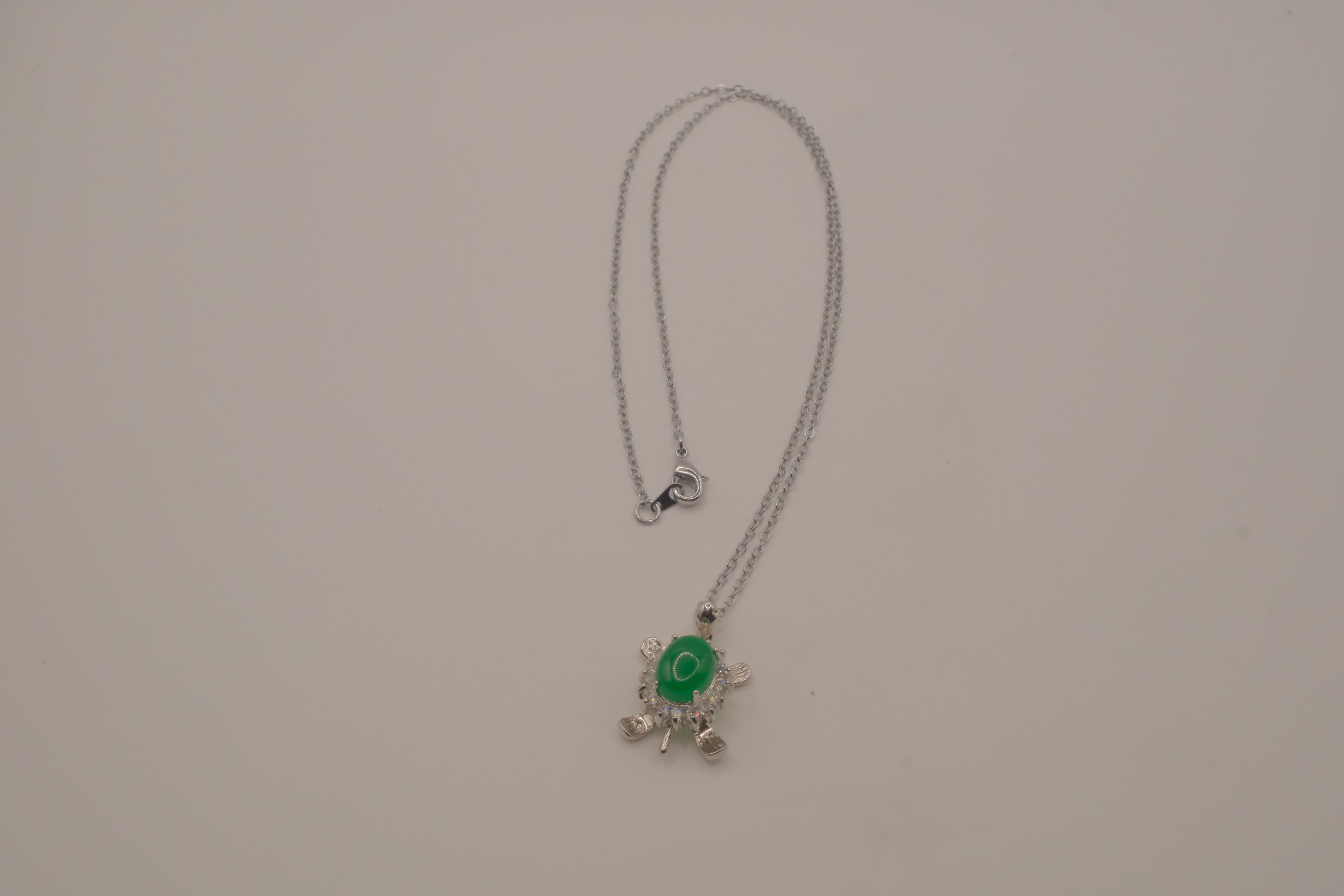 Sterling silver Jade turtle pendant necklace