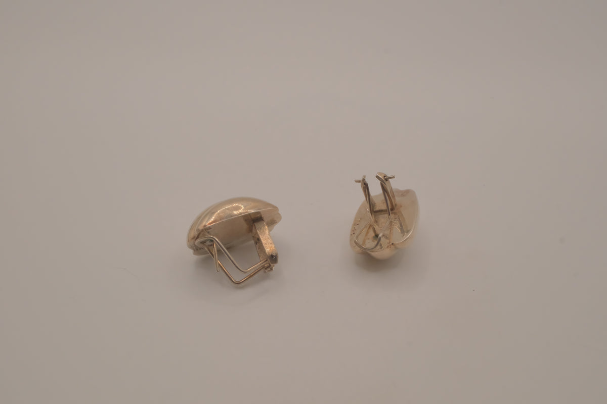 Vintage Sterling silver ribbed domed clip on earrings