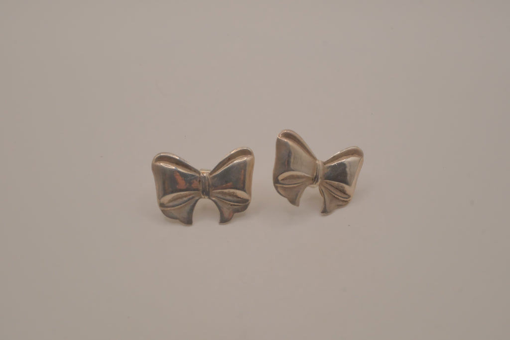 Vintage sterling silver ribbon bow earrings