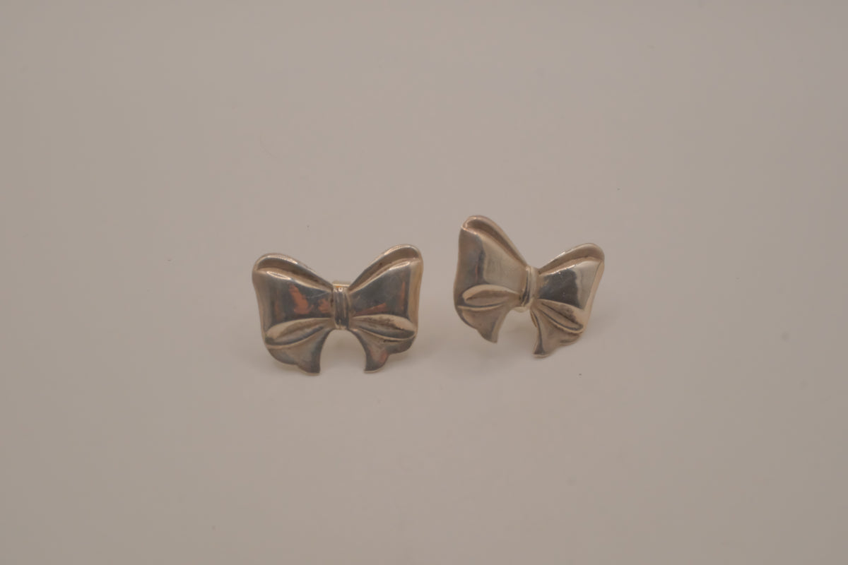 Vintage sterling silver ribbon bow earrings