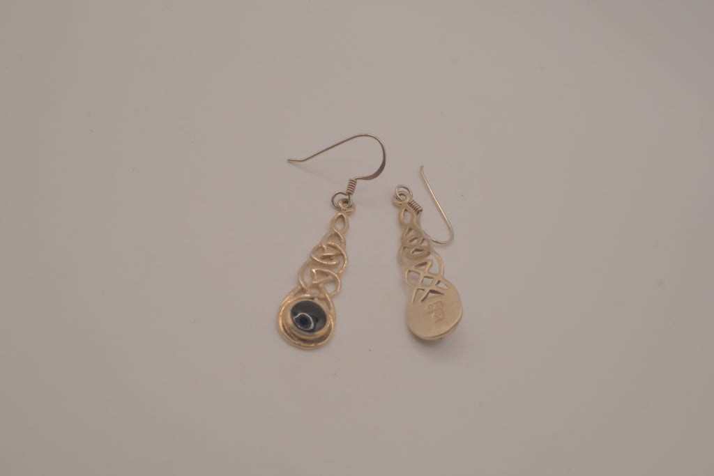 Sterling silver Black Onyx Celtic knot dangle earrings&nbsp;