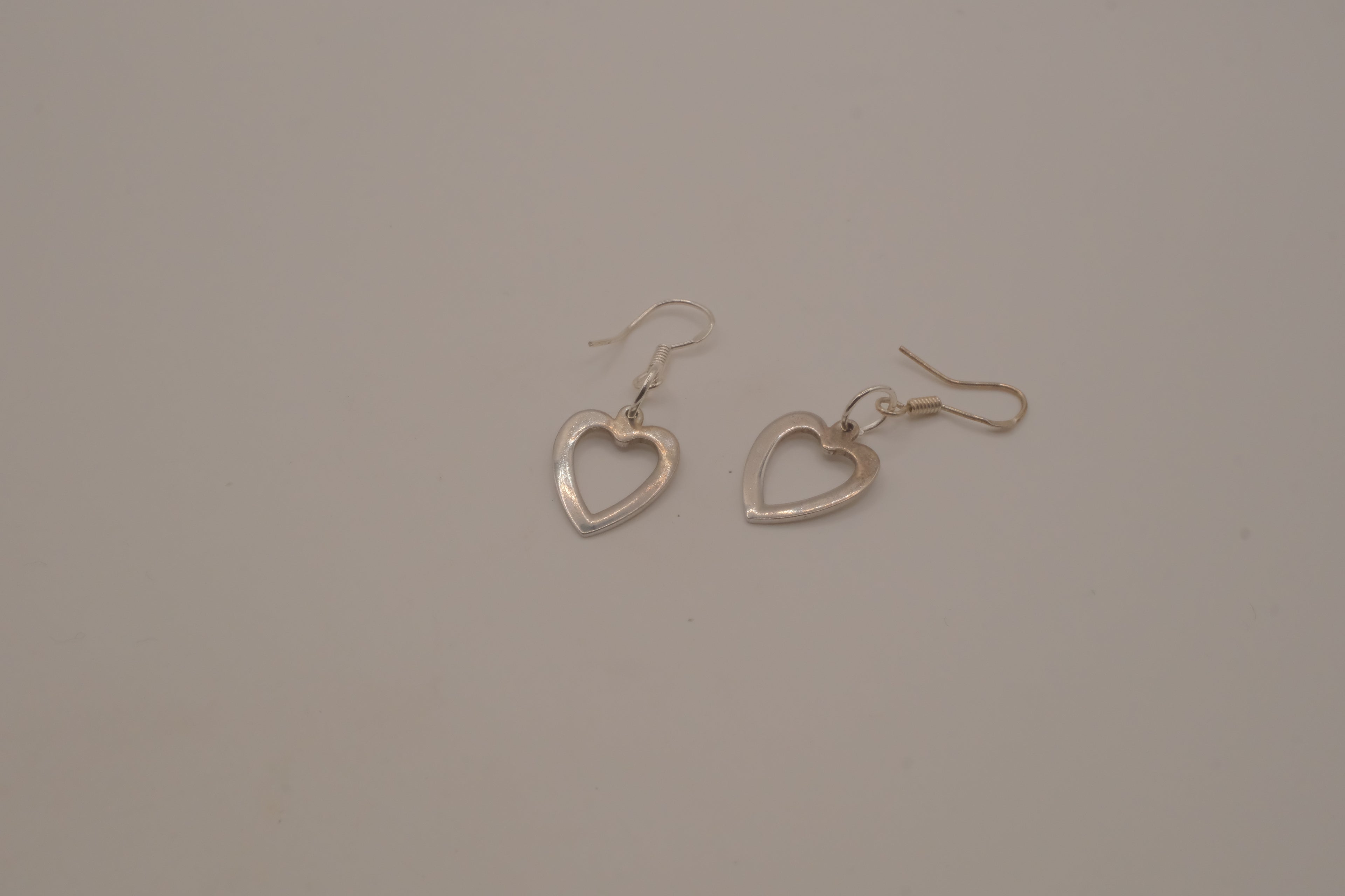 Sterling silver Open heart dangle earrings&nbsp;
