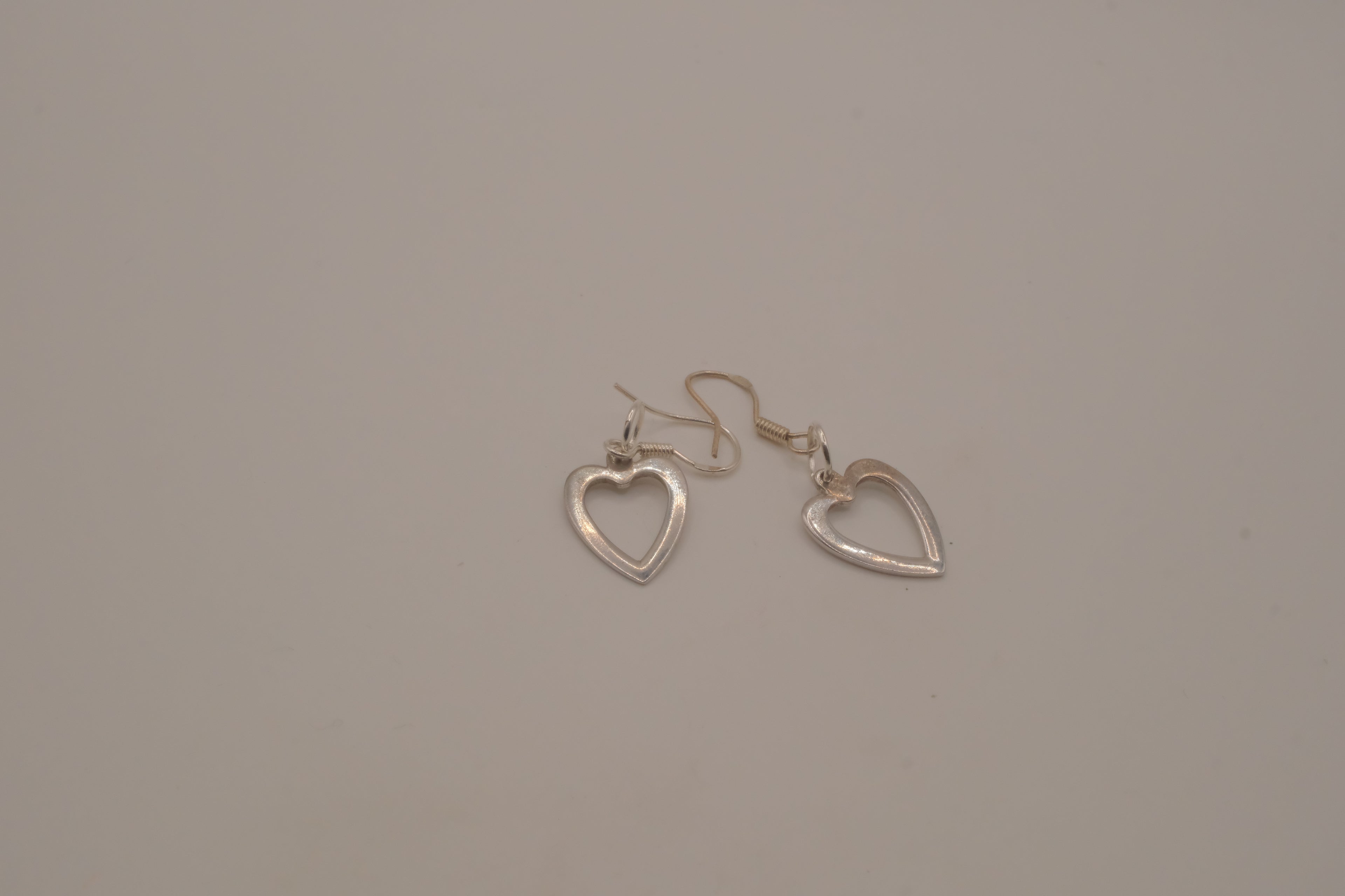 Sterling silver Open heart dangle earrings&nbsp;