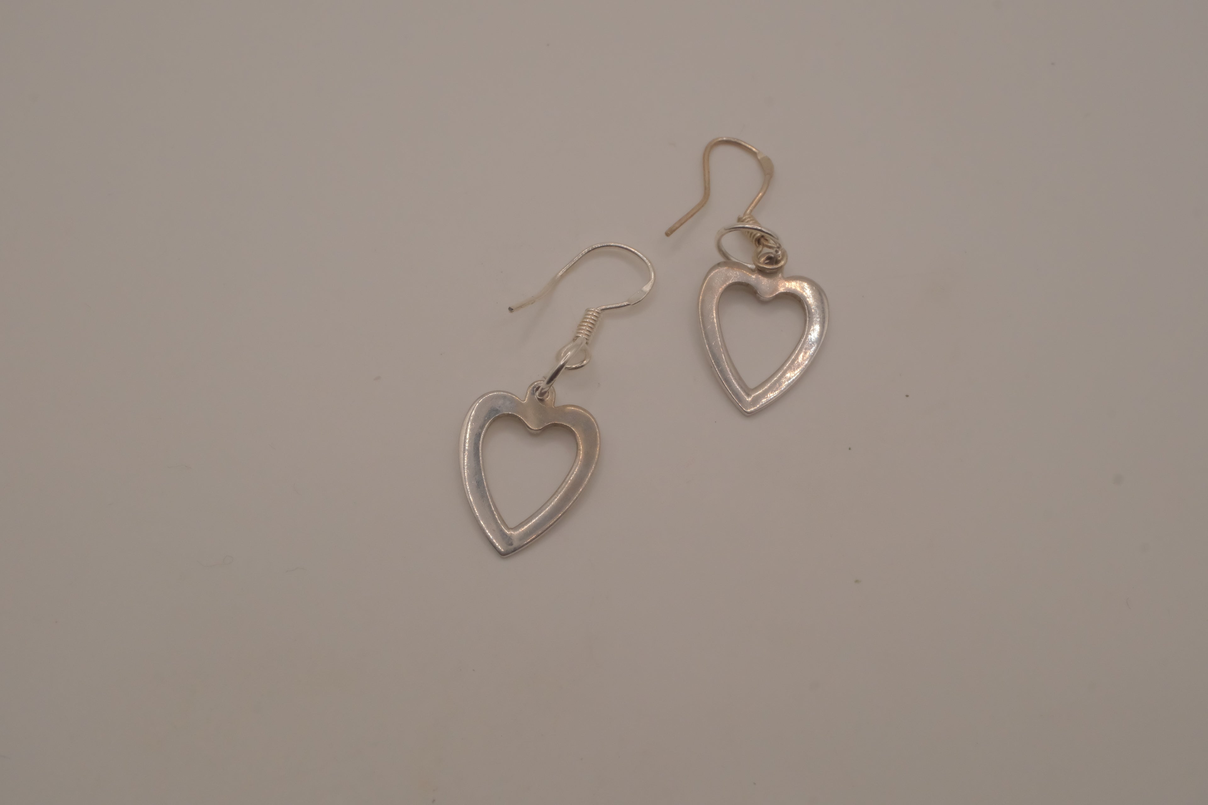 Sterling silver Open heart dangle earrings&nbsp;