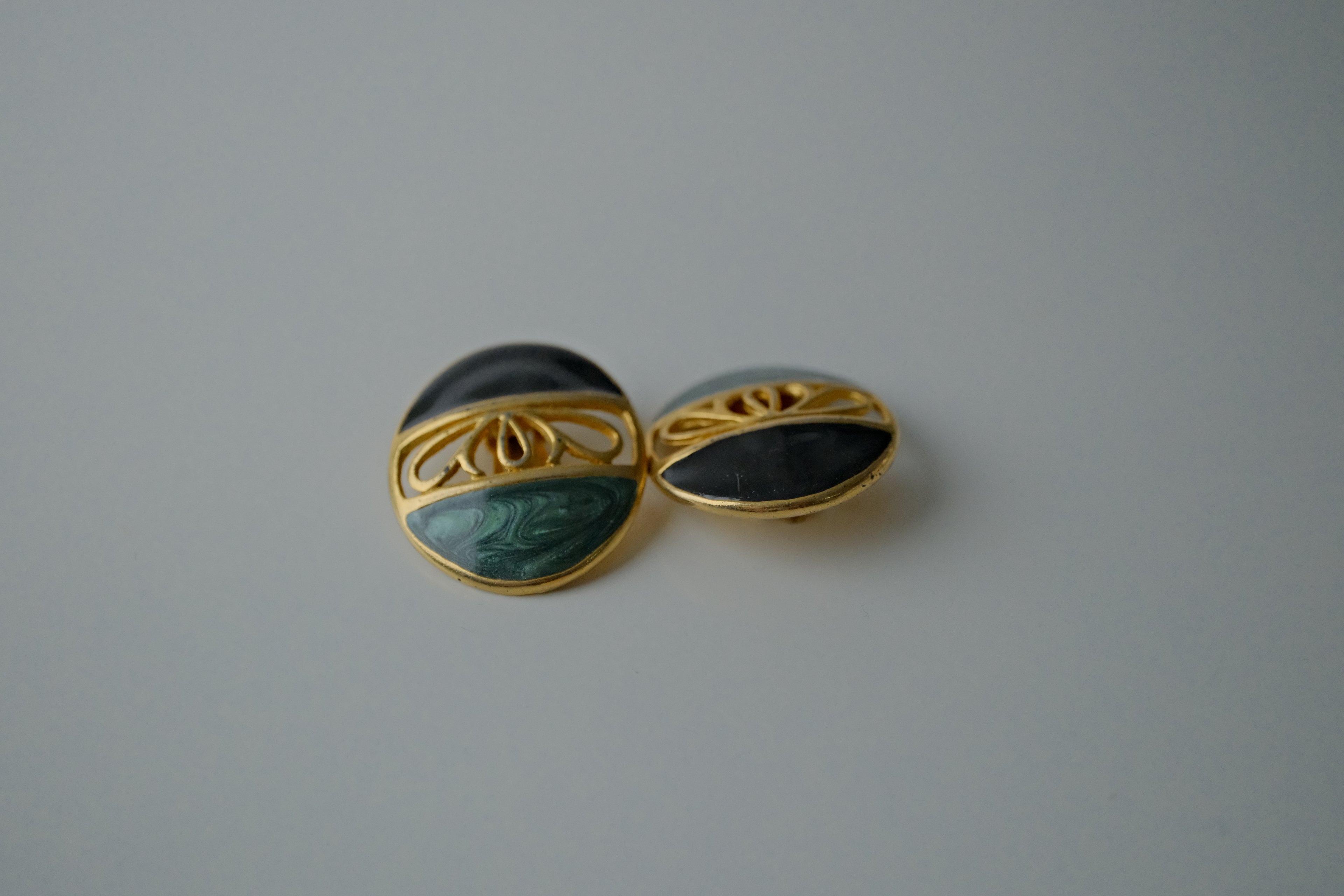Vintage Enamel Gold Clip-on Earrings