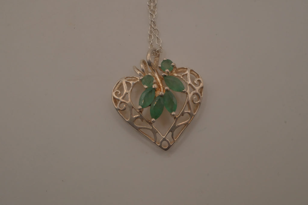 Sterling silver filigree heart pendant necklace
