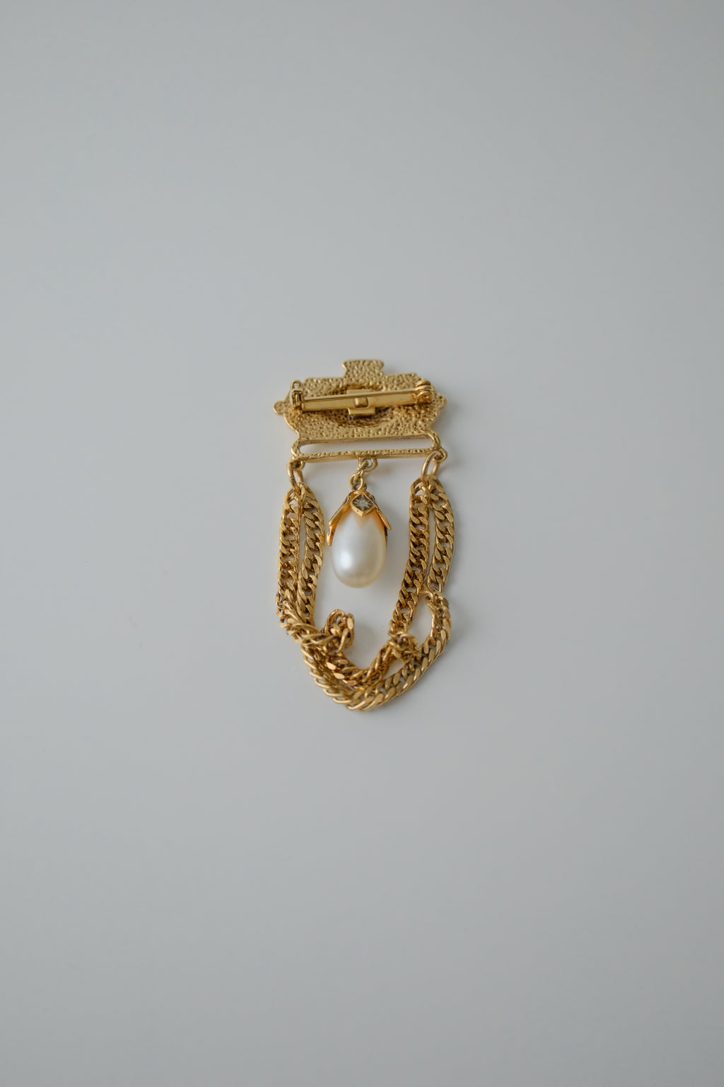 Vintage Gold and Pearl Dangle Brooch