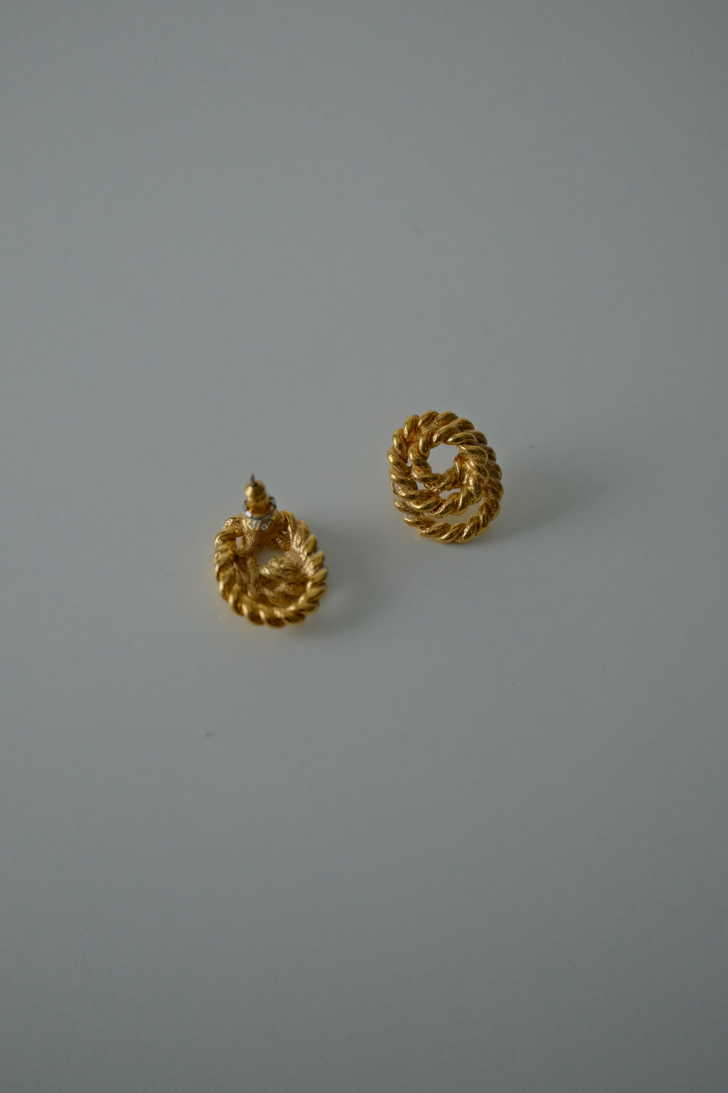 Vintage Twisted Rope Gold Tone Studs