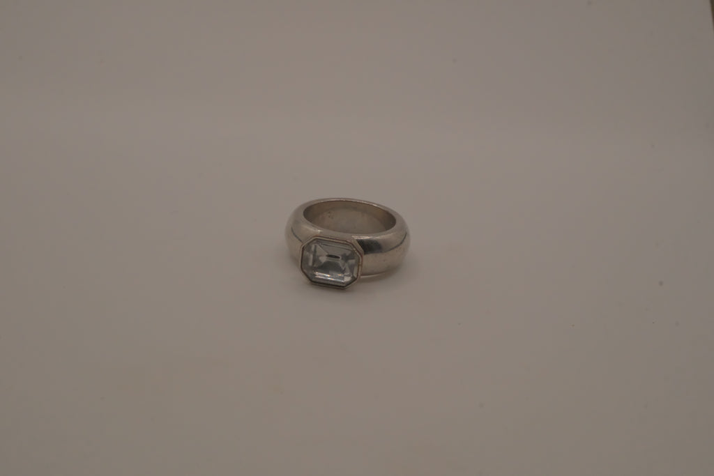 Vintage chunky silver ring with an emerald-cut clear stone