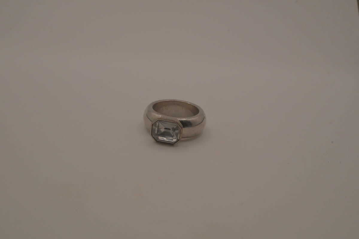 Vintage chunky silver ring with an emerald-cut clear stone